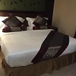 Royale Signature Hotel