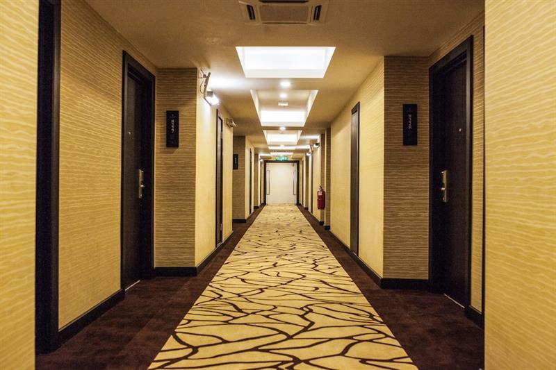 Royale Signature Hotel 4*