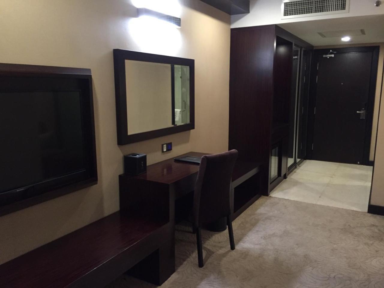 Royale Signature Hotel