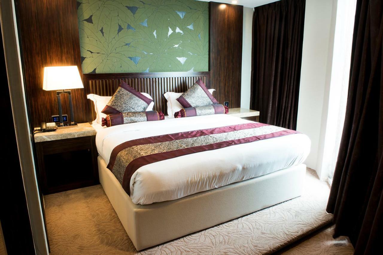 Royale Signature Hotel